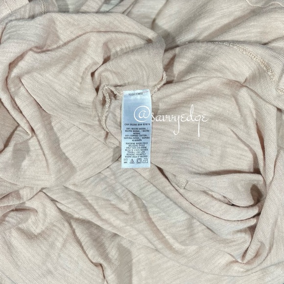 Splendid Everly Slub V-Neck Tee - Picture 9 of 9